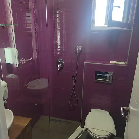 Szálloda 29 Ingyia